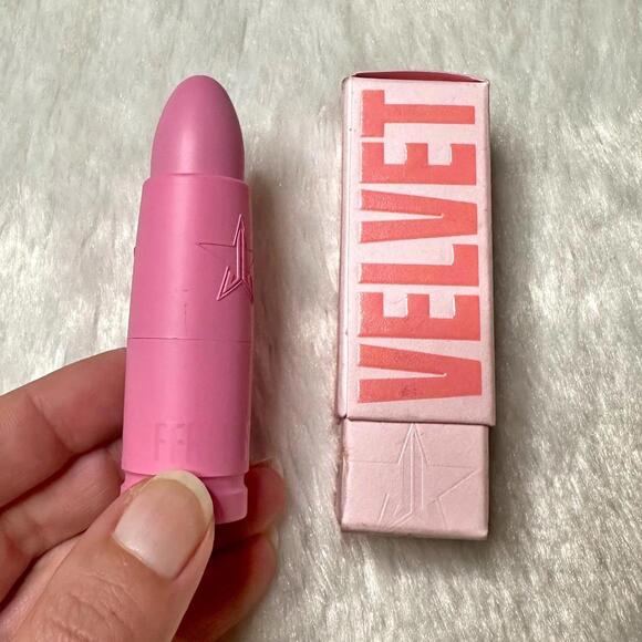 NIB Jeffree Star Easter Sunday Velvet Trap Lipstick Full Size 4g - Picture 2 of 10